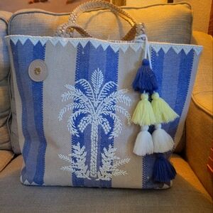Nwot spartina linen embroidered tote